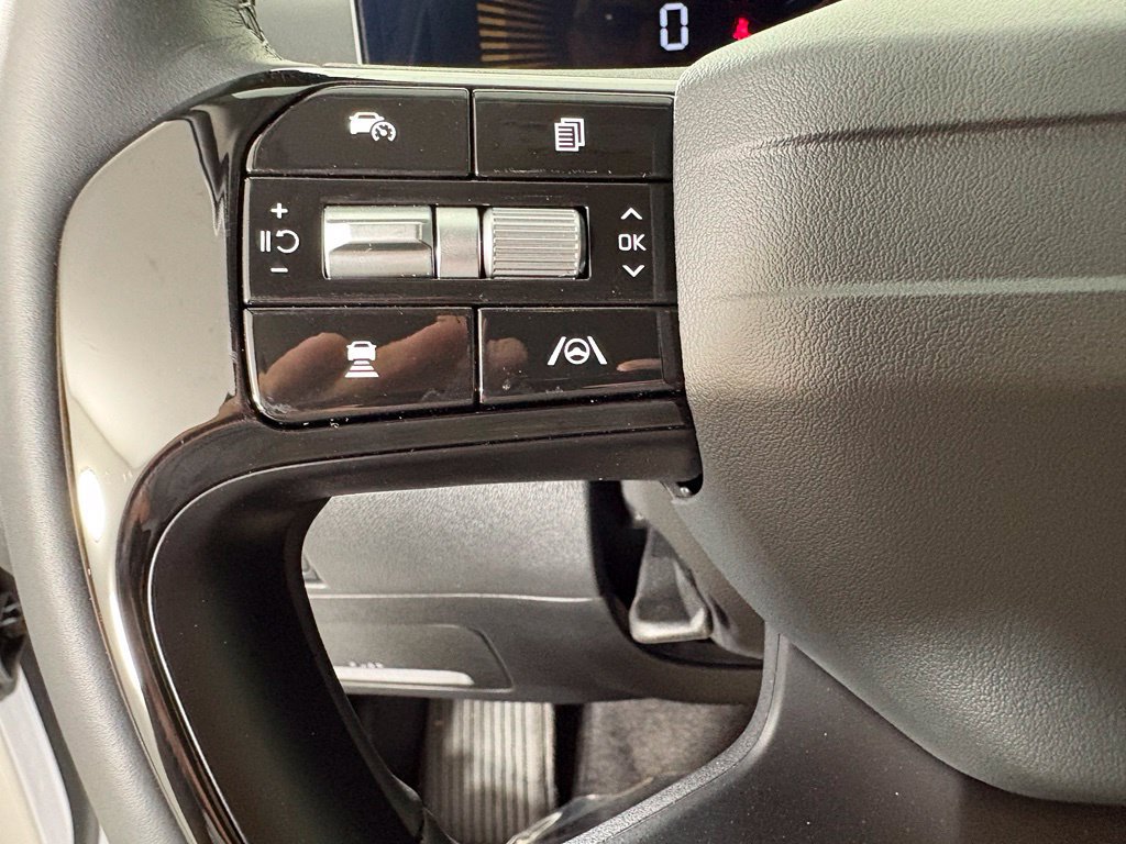 New 2026 Kia Sorento LX FWD image 24