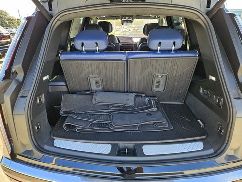 New 2026 Cadillac Vistiq Premium Luxury w/ LPO, Floor Liner Package image 49