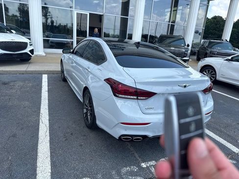 Used 2019 Genesis G80 3.3T Sport RWD image 6