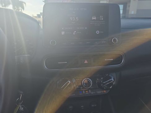 Certified 2023 Hyundai Kona SE FWD image 12