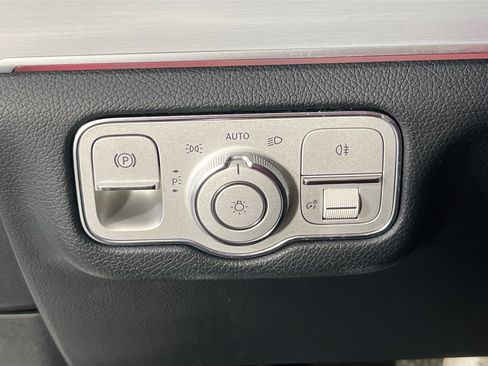 Used 2020 Mercedes-Benz GLS 450 4MATIC w/ Convenience Package image 10