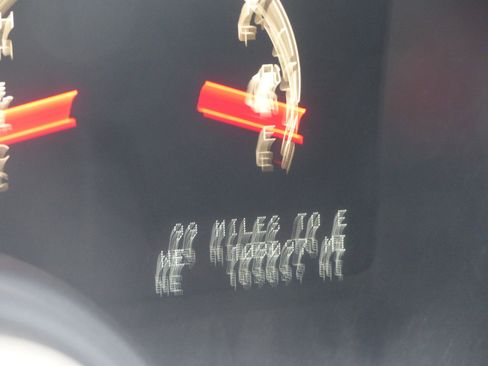 Used 2003 Lincoln Navigator Luxury image 26