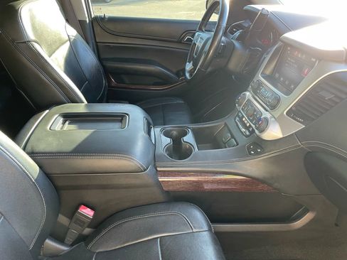 Used 2015 GMC Yukon SLT w/ HD Trailering Package image 29