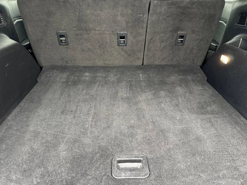 Used 2024 Ford Edge SEL image 11