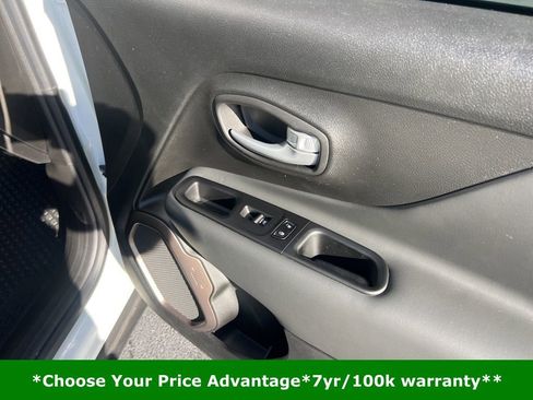 Certified 2023 Jeep Renegade Latitude image 20