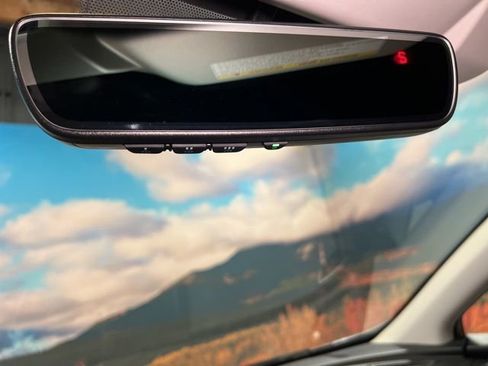 Used 2018 Subaru Crosstrek 2.0i Premium w/ Eyesight System image 41