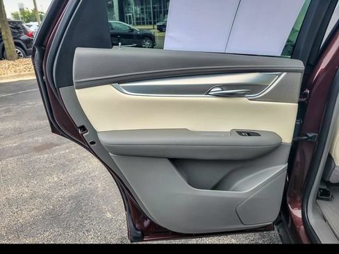 Certified 2023 Cadillac XT5 Premium Luxury AWD/4WD image 22