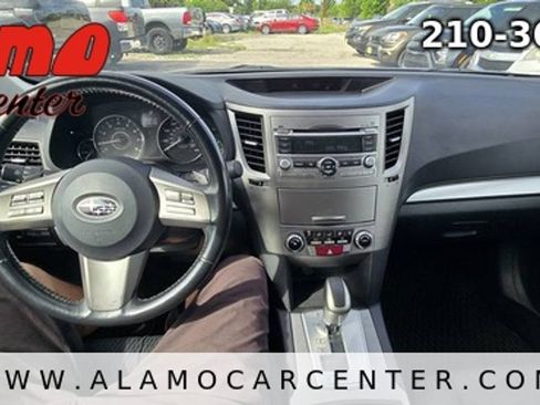 Used 2011 Subaru Outback 2.5i Premium AWD/4WD image 35