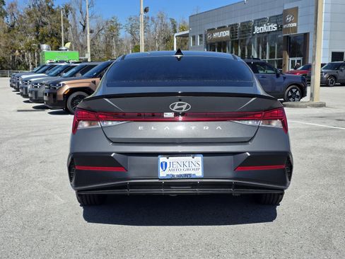 New 2026 Hyundai Elantra SEL Sport w/ Cargo Package image 4