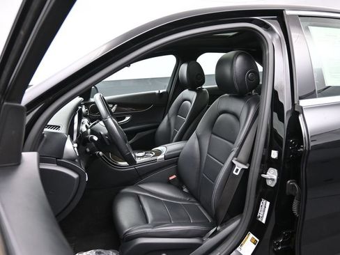 Used 2018 Mercedes-Benz C 300 4MATIC Sedan image 22