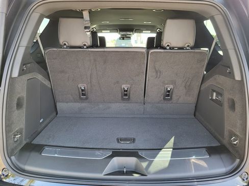 New 2025 Cadillac Escalade Luxury image 8