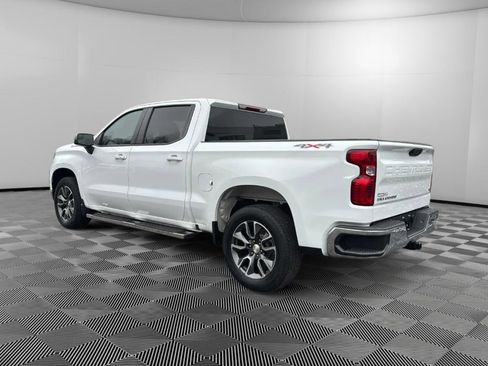 Used 2023 Chevrolet Silverado 1500 LT image 3