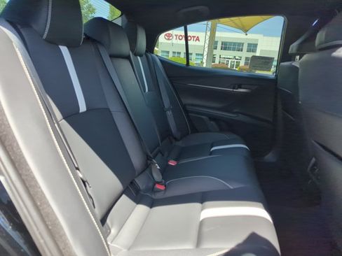 Used 2025 Toyota Camry SE FWD image 26