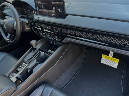 New 2025 Honda Accord EX-L image 24