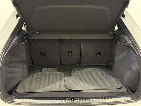 Used 2025 Audi Q3 2.0T Premium image 12