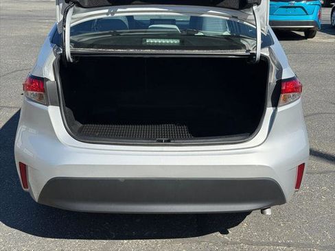 Certified 2023 Toyota Corolla LE image 5