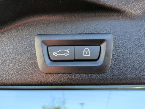 Certified 2022 BMW X5 xDrive40i w/ Executive Package image 43