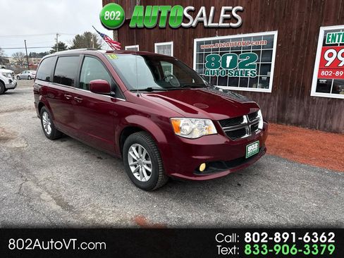 Used 2019 Dodge Grand Caravan SXT image 1