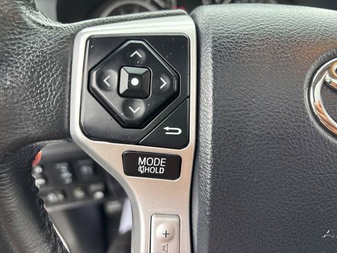 Used 2017 Toyota Tundra Platinum AWD/4WD image 37
