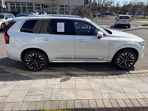 Used 2025 Volvo XC90 B5 Plus image 6