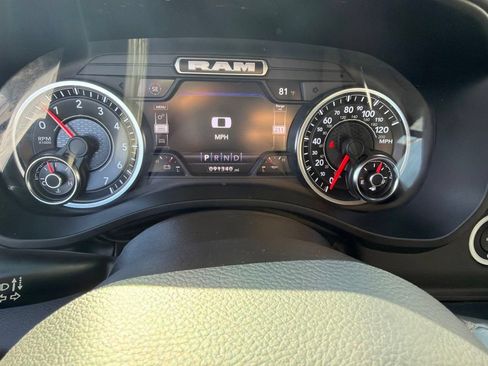Used 2023 RAM 1500 Big Horn AWD/4WD image 30