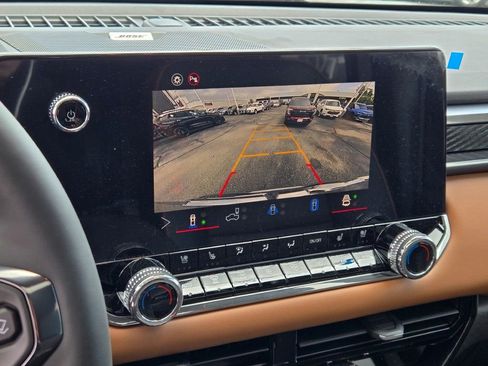 New 2026 GMC Canyon AT4 w/ Technology Plus Package AWD/4WD image 39