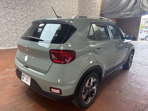 New 2026 Hyundai Venue SEL FWD image 7