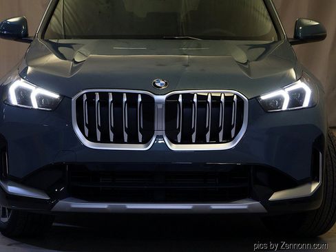 Used 2027 BMW X1 xDrive28i AWD/4WD image 6