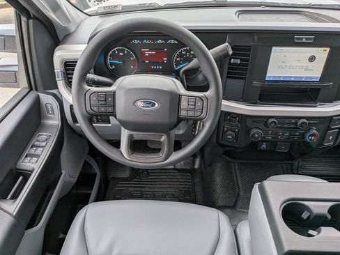 New 2026 Ford F550 4x4 Supercab Super Duty image 7