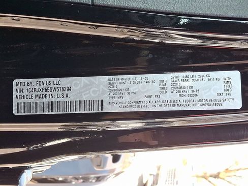 Certified 2025 Jeep Wrangler Unlimited Sahara AWD/4WD image 28