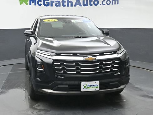 Used 2025 Chevrolet Equinox LT image 4