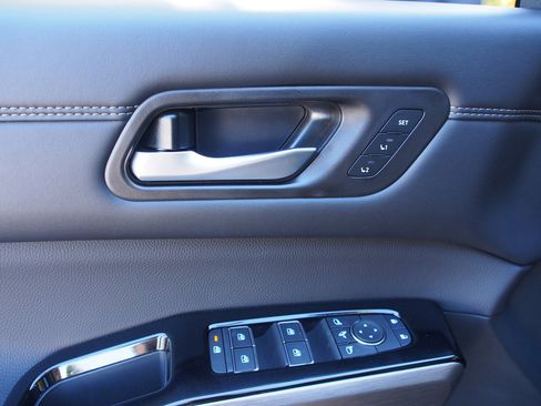 New 2025 Nissan Pathfinder Platinum w/ Cargo Package image 19