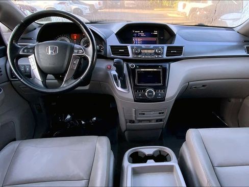 Used 2014 Honda Odyssey Touring image 14