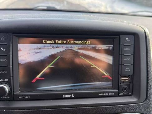 Used 2017 Dodge Grand Caravan SXT image 15