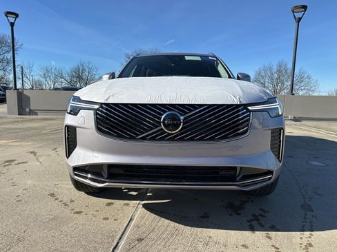 New 2026 Volvo XC90 B6 Plus w/ Protection Package image 2