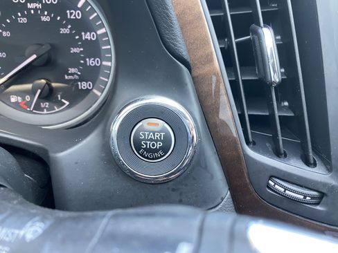 Used 2019 INFINITI Q50 Luxe image 24