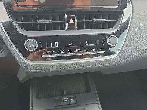 Used 2026 Toyota Corolla Cross SE image 23