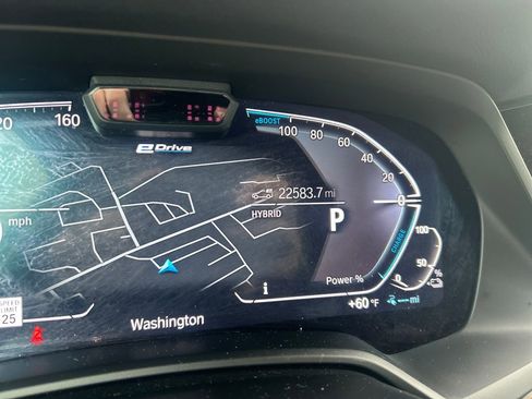 Used 2022 BMW X5 xDrive45e w/ M Sport Package AWD/4WD image 17
