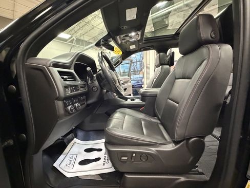 Used 2022 Chevrolet Suburban RST w/ Sport Performance Package image 64