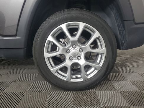 Used 2022 Jeep Compass Latitude image 28