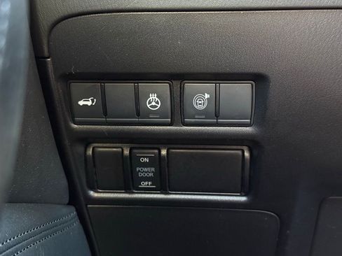 Used 2024 Nissan Armada SL image 30