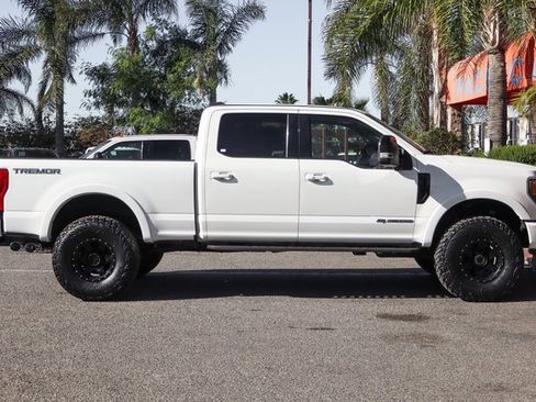 Used 2021 Ford F350 Lariat image 13