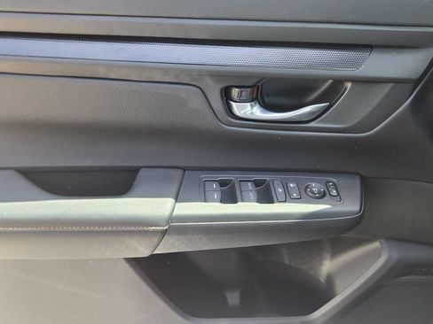 Used 2025 Honda CR-V Sport image 28