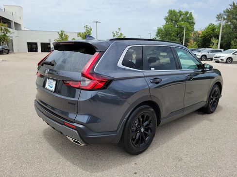 Used 2025 Honda CR-V Sport image 8