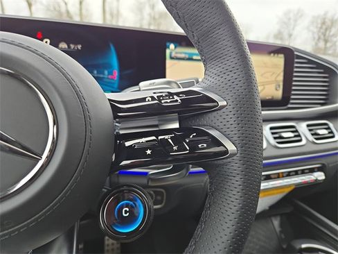 New 2026 Mercedes-Benz GLS 63 AMG 4MATIC image 18