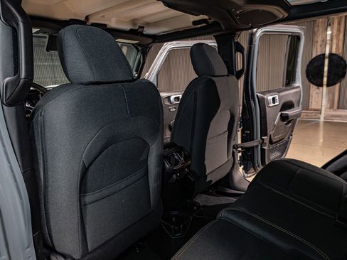 Used 2024 Jeep Wrangler Willys image 21