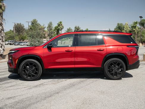 New 2026 Chevrolet Traverse RS image 7