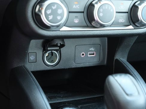 Used 2023 Nissan Versa SV image 15