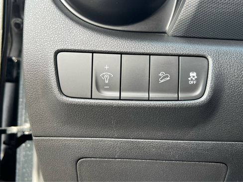Certified 2023 Hyundai Kona Limited AWD/4WD image 31