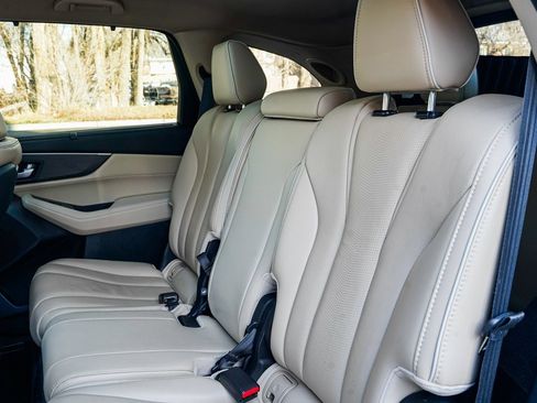 Used 2022 Acura MDX SH-AWD w/ Advance Package image 17